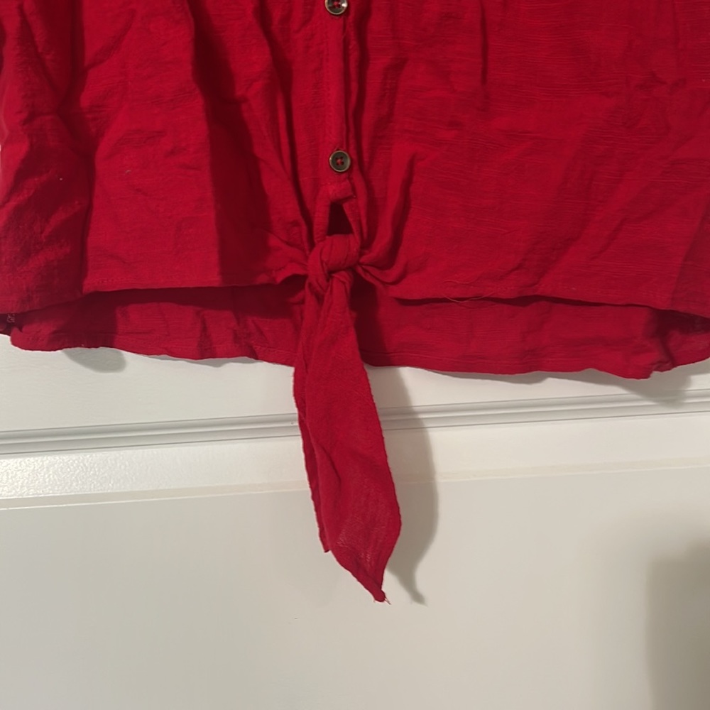 Red Blouse - Picture 4 of 7